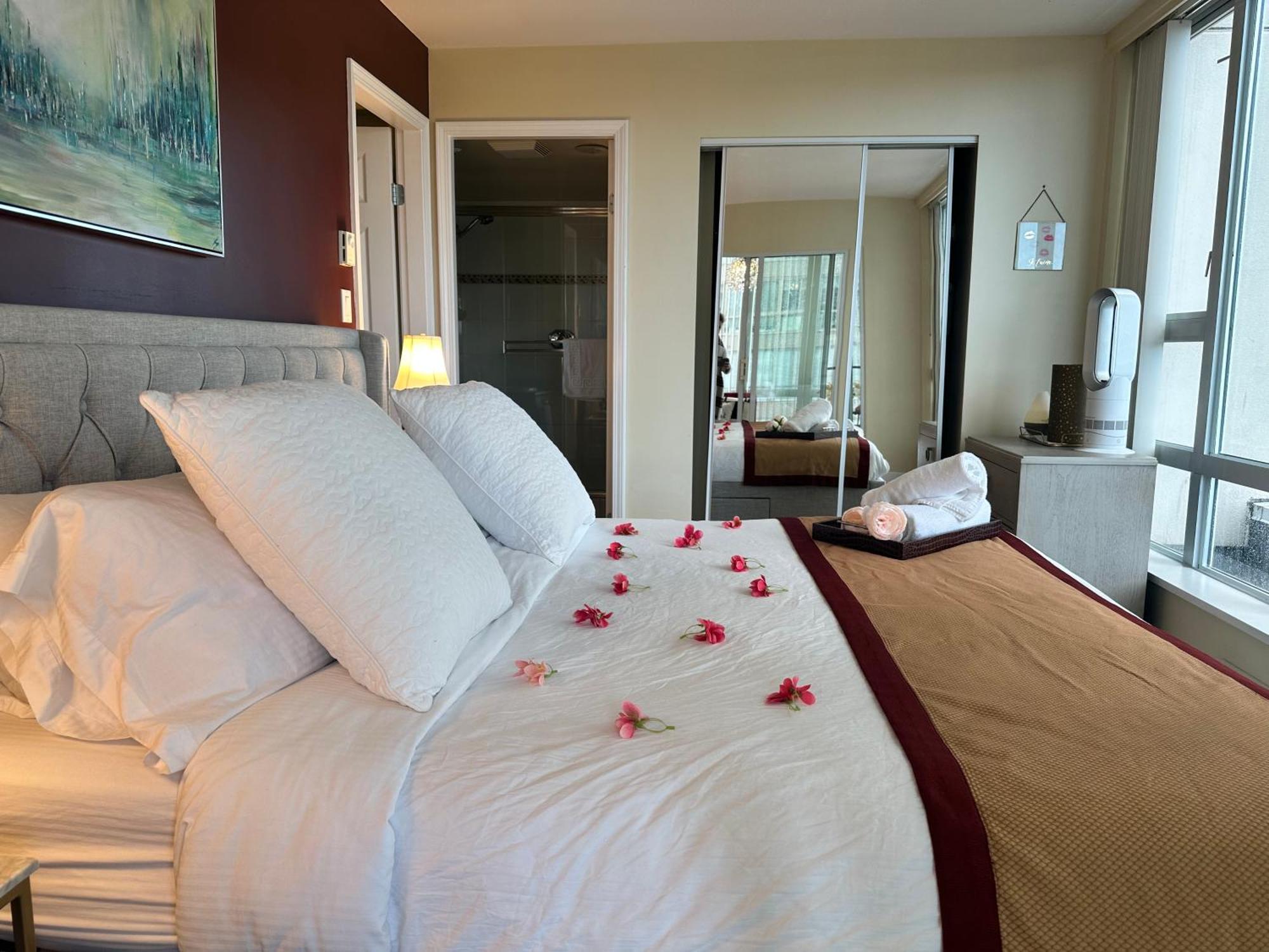 Penthouses Of Beach Ave แวนคูเวอร์ ภายนอก รูปภาพ