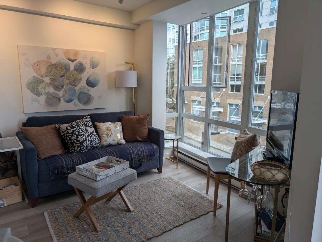 Penthouses Of Beach Ave แวนคูเวอร์ ภายนอก รูปภาพ